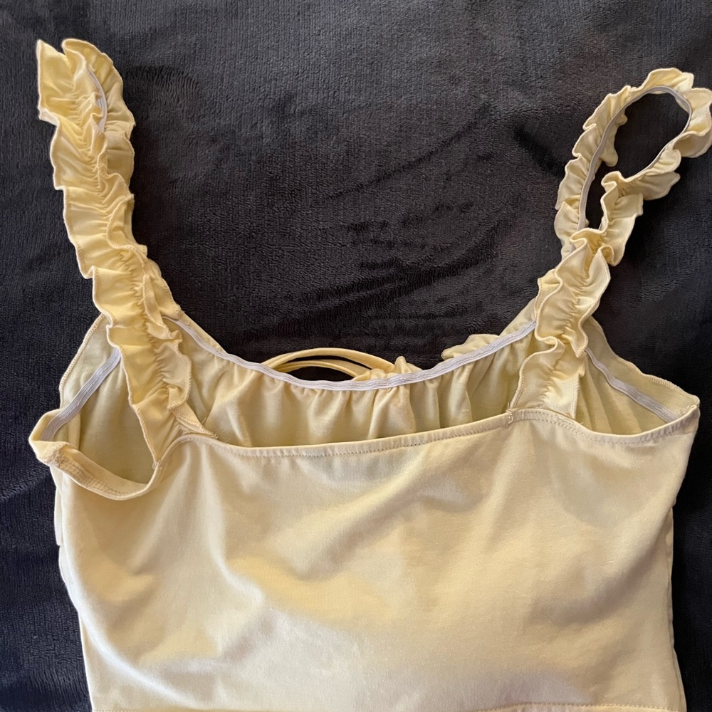 Shein Cropped Yellow Tank - Picture 2 of 2